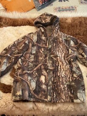 Women’s or men’s camo jacket